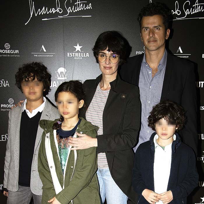 Paz Vega con su marido, Orson Salazar, y sus tres hijos