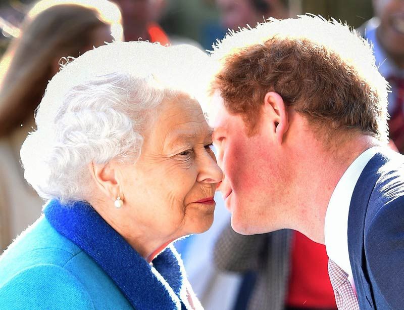 Príncipe Harry e Isabel II