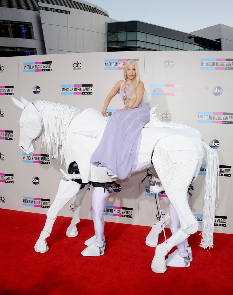 lady gaga american music awards 2013