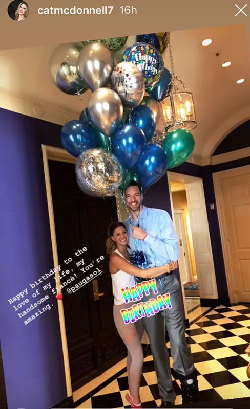 Pau Gasol celebra su cumpleaños y ¿su boda? con Cat McDonnell