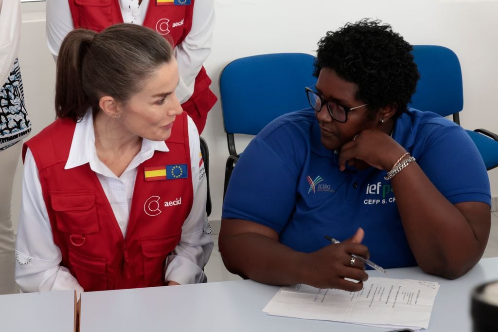 La reina Letizia en Cabo Verde en un viaje de cooperación en marzo de 2025