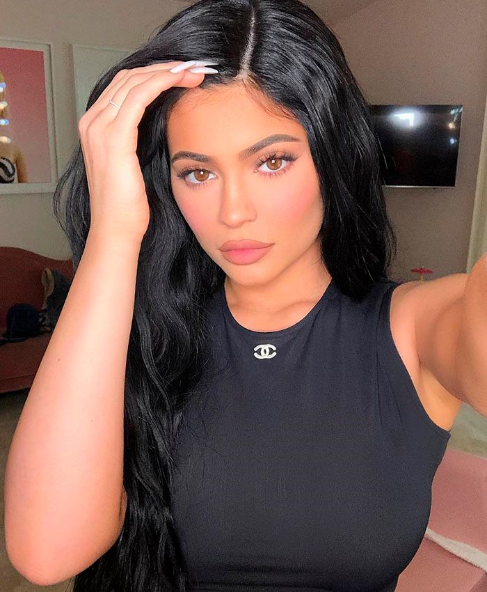 kylie-jenner-selfie