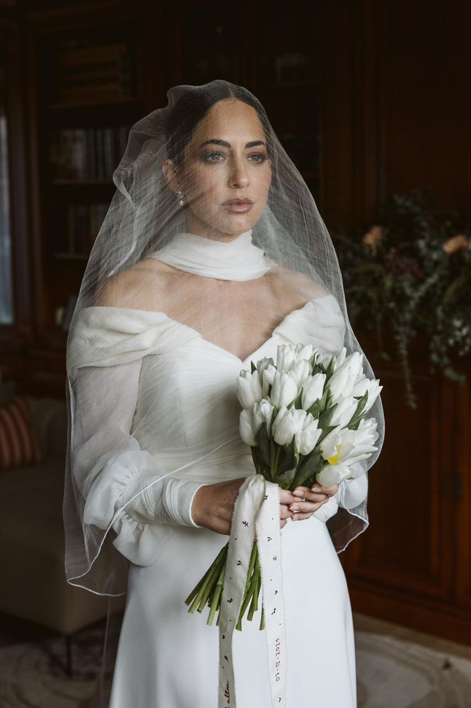 Vestido de novia de Cristina Calatrava creado por Alex Vidal