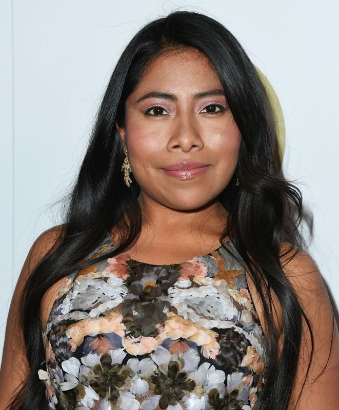 Yalitza Aparicio y su maquillaje delicado