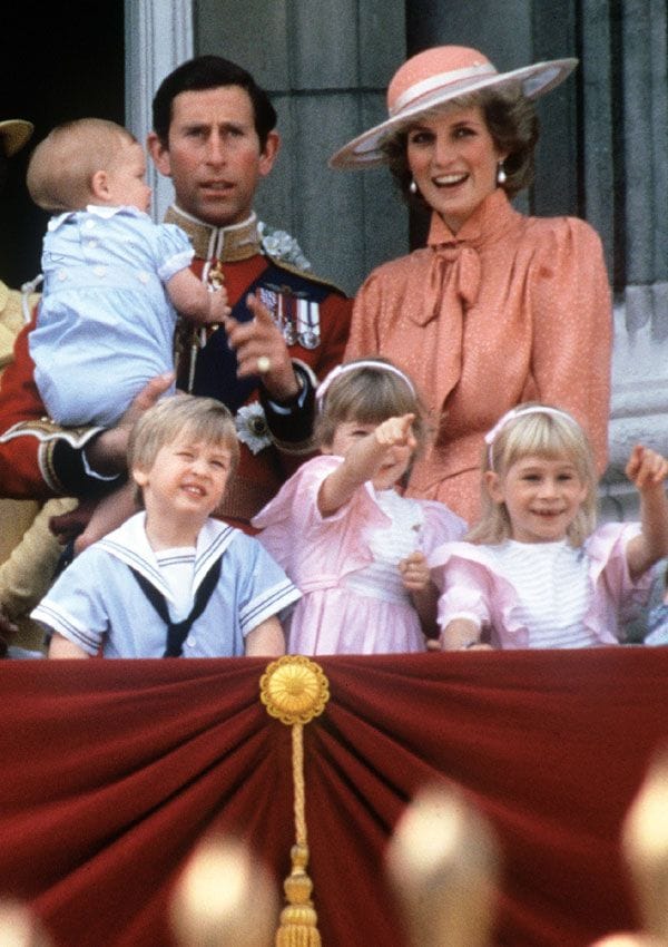 Jubileo de Isabel II: el príncipe Louis con el traje de marinero de su padre