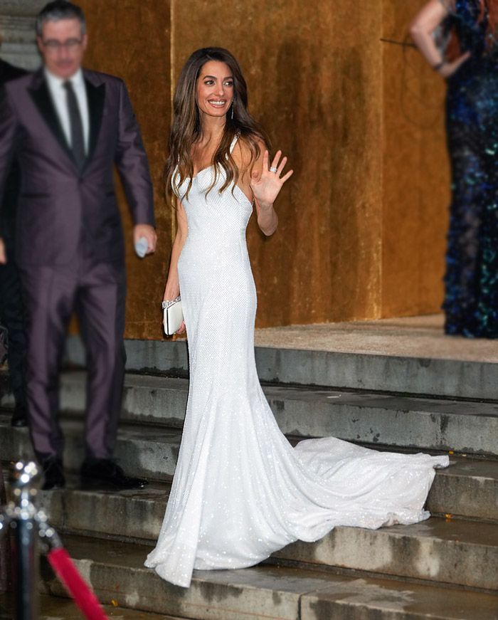 Amal Clooney vestido blanco Nueva York