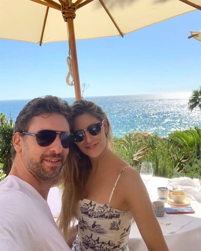 Pau Gasol y Catherine McDonnell