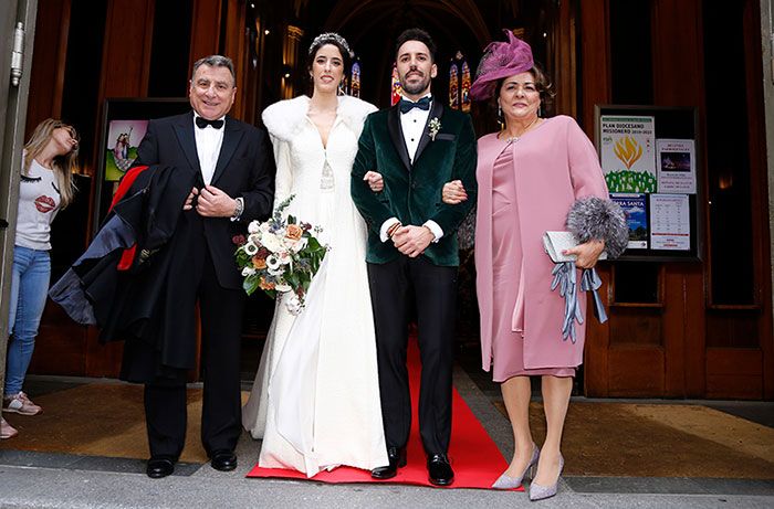 Manolo Royo y su esposa, Josefina, en la boda de su hijo