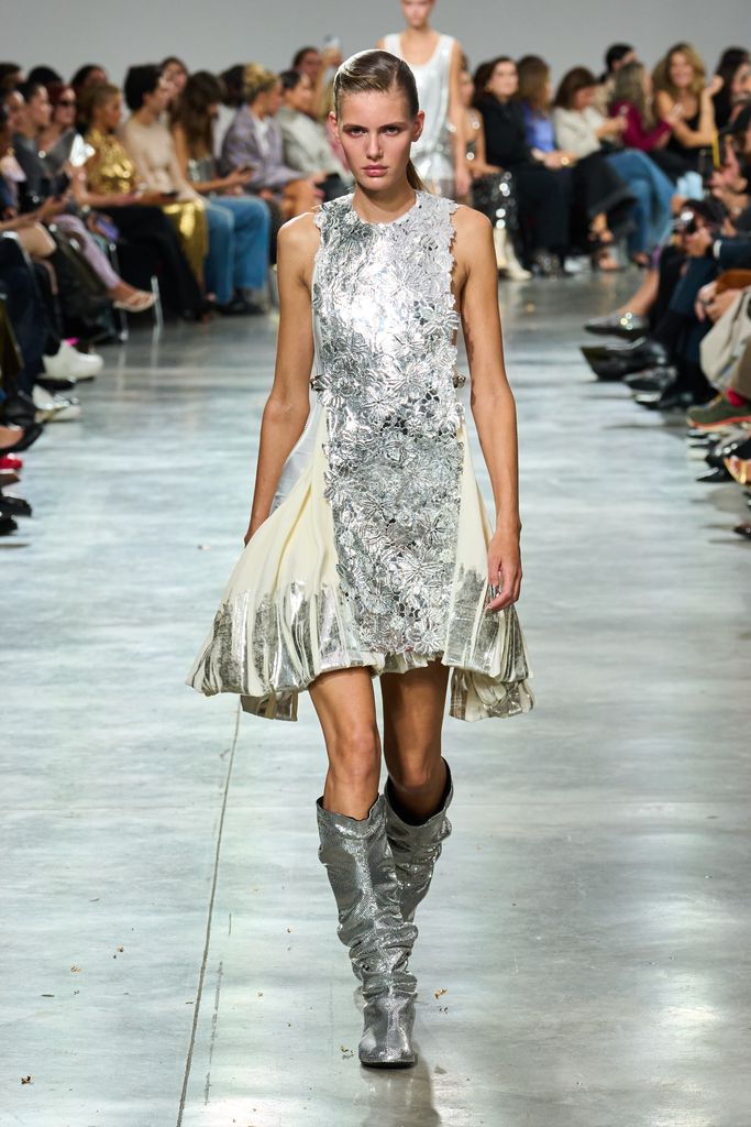 Paris Fashion Week: Rabanne Primavera/Verano 2025