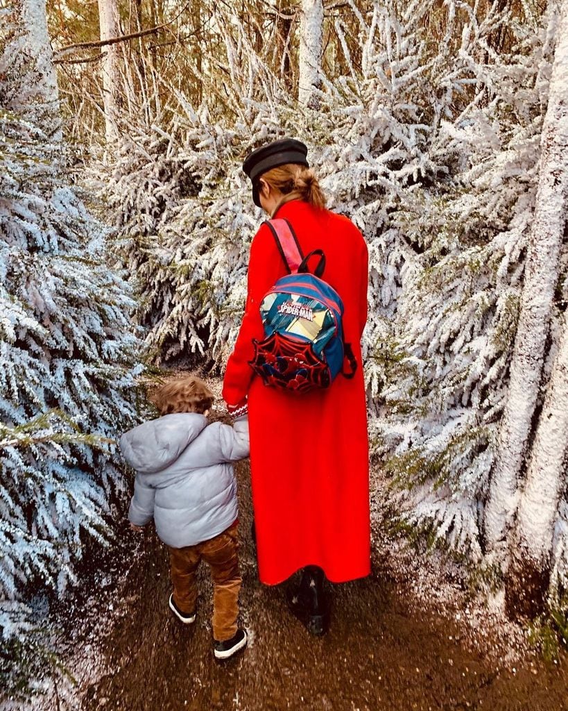 Cheryl Cole junto a su hijo Bear