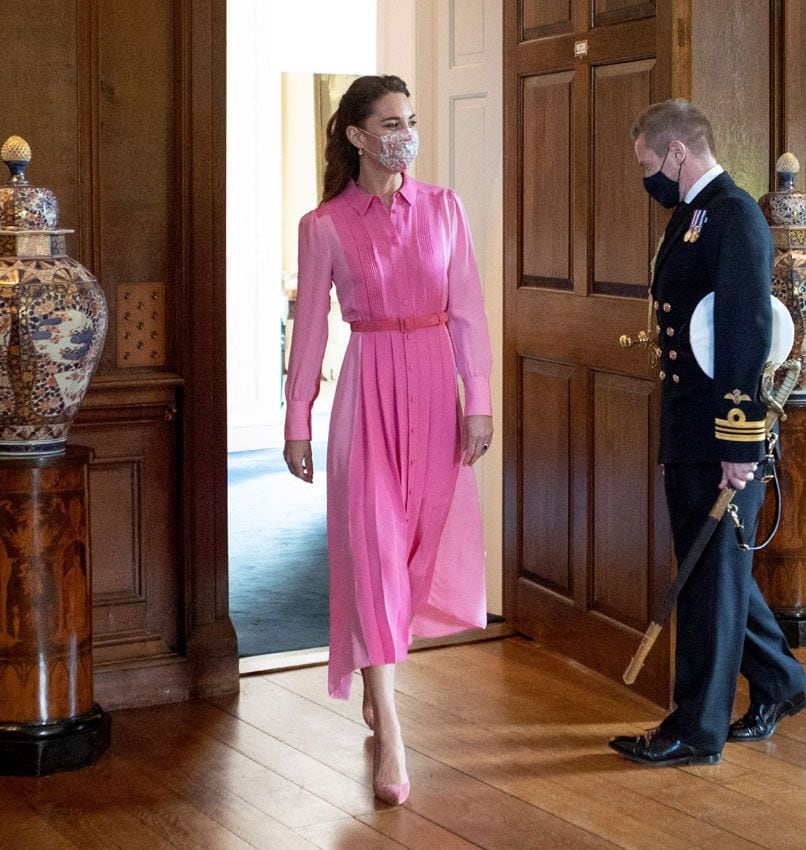 Kate Middleton con vestido rosa