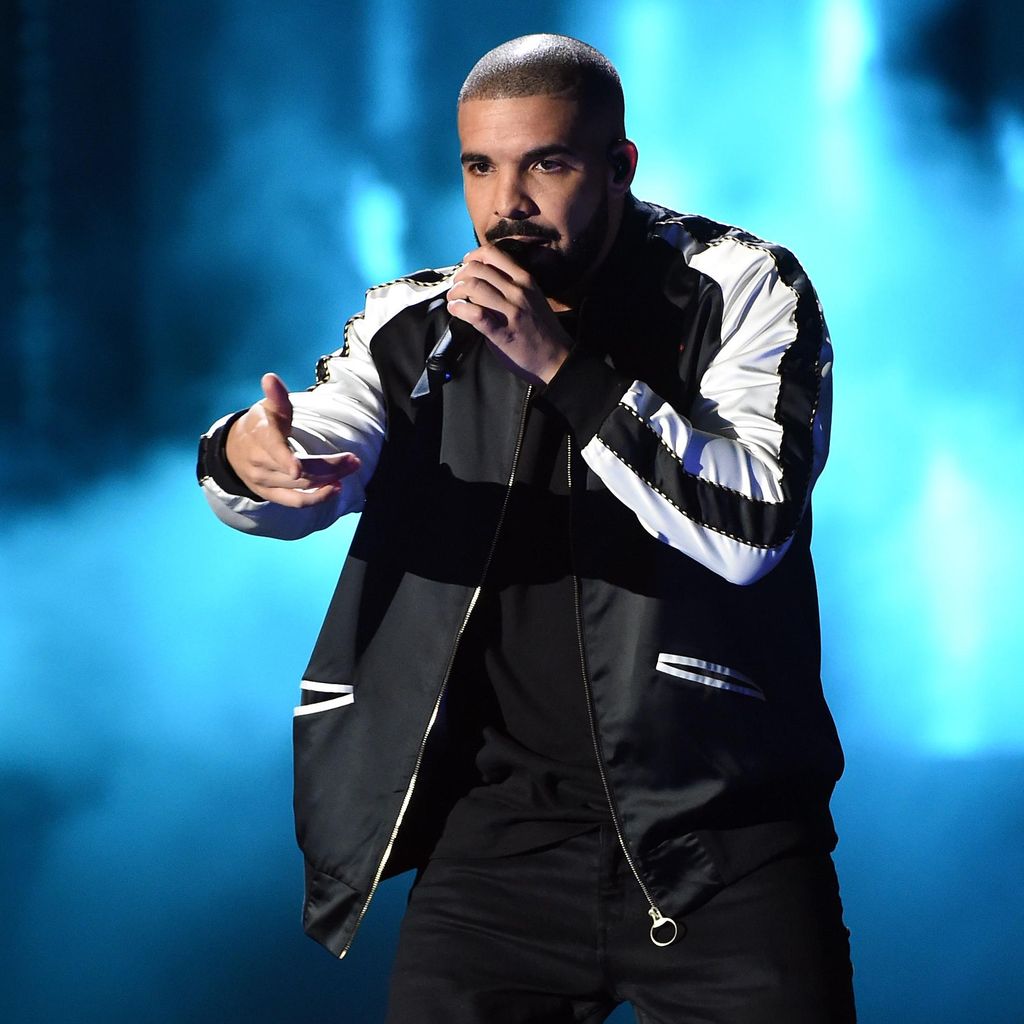 2016 iHeartRadio Music Festival - Night 1 - Show