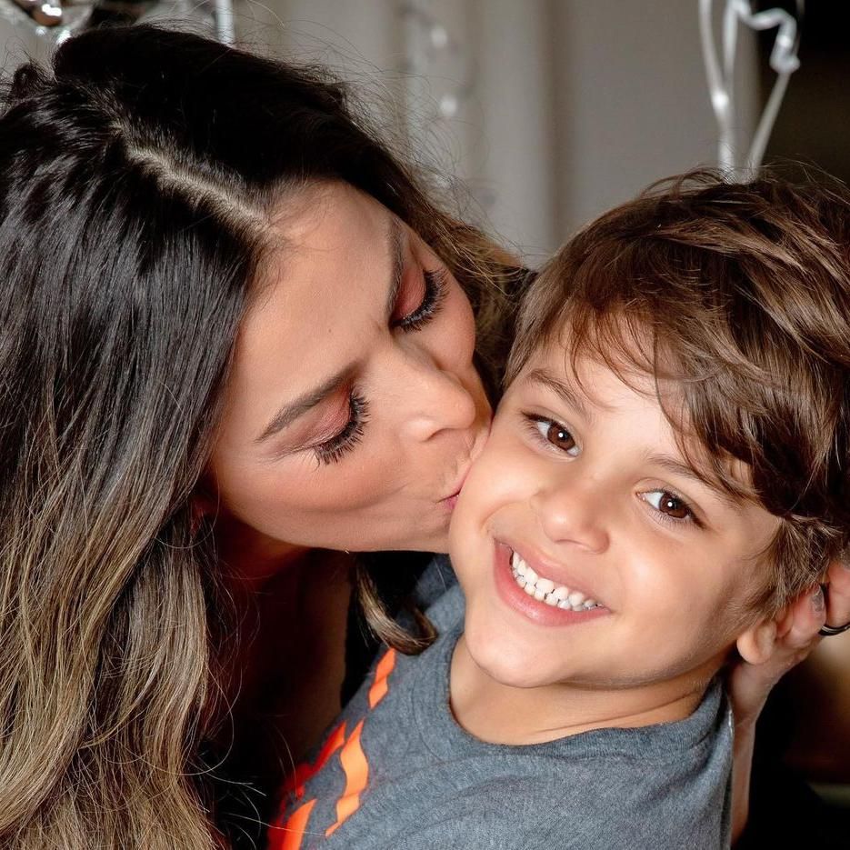 Lourdes Stephen y su hijo