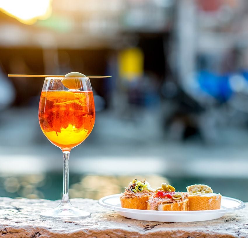 spriz-aperol-con-cicchetti