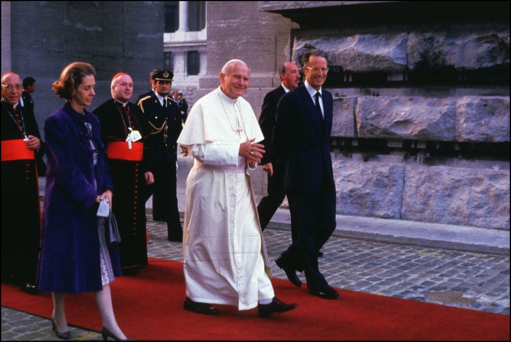 Los reyes Balduino y Fabiola con el Papa Juan Pablo 