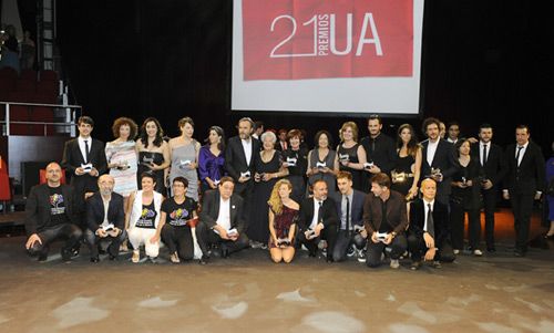 Foto de familia con todos los premiados en la 21ª edición de la Unión de Actores