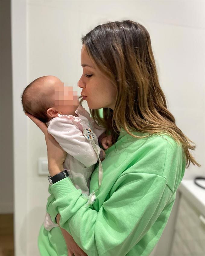 Dafne Fernández y su hija Alex