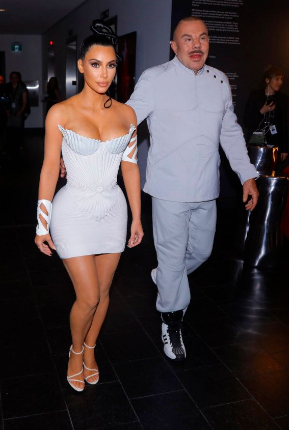 Kim Kardashian y Thierry Mugler