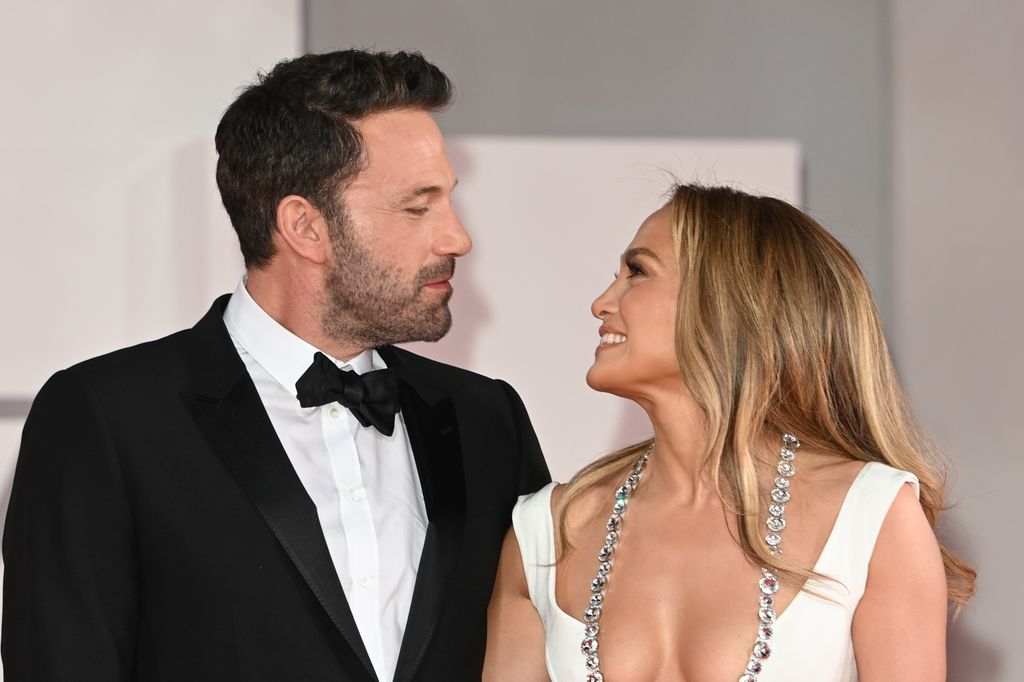 La actriz y cantante Jennifer López y el actor Ben Affleck  