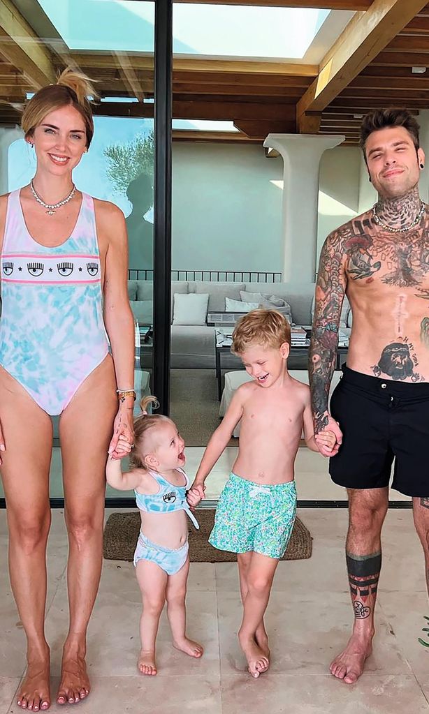 Chiara Ferragni, Fedez y sus hijos HOLA 4072