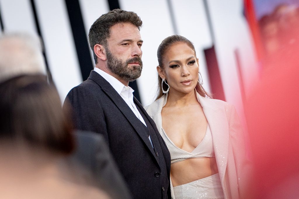 Ben Affleck y Jennifer Lopez en el estreno de 'The Mother' en Los Angeles el 10 de mayo de 2023
