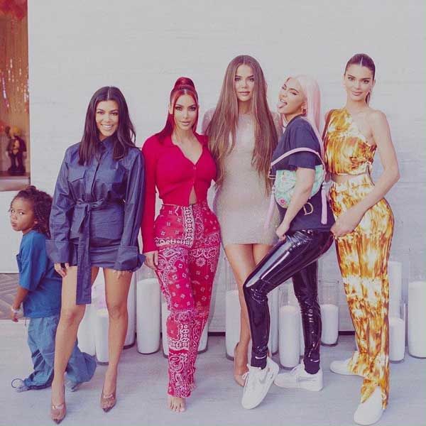 Hermanas Kardashian-Jenner