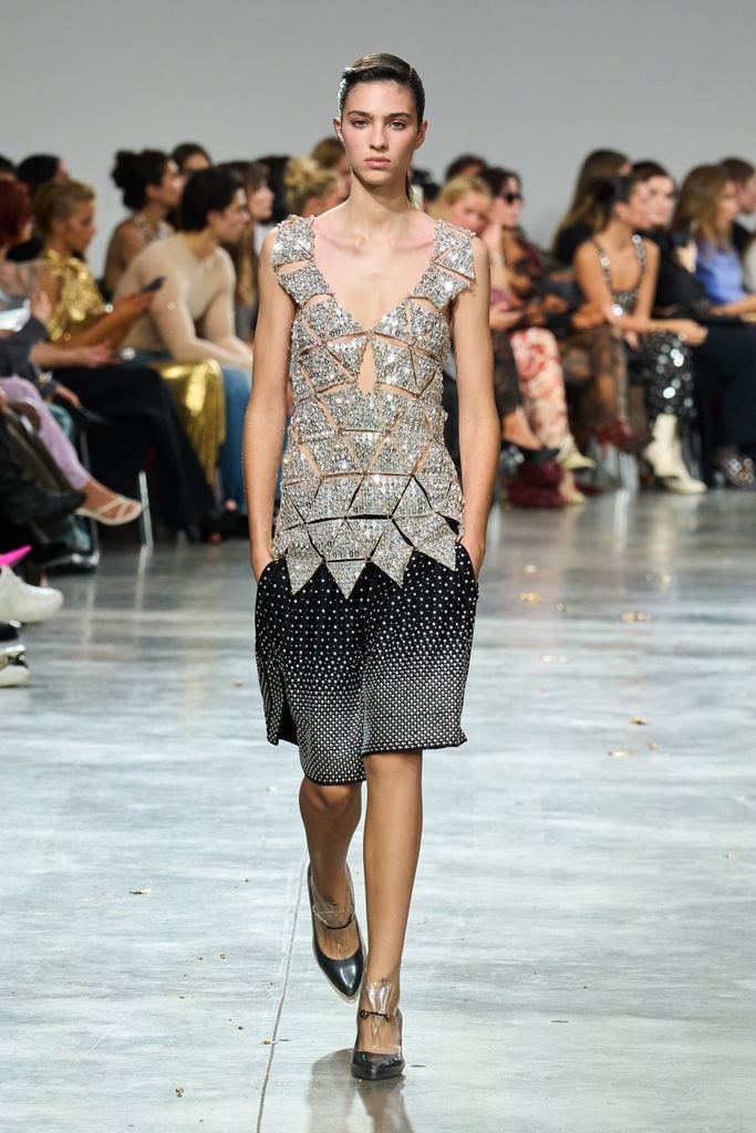 Paris Fashion Week: Rabanne Primavera/Verano 2025