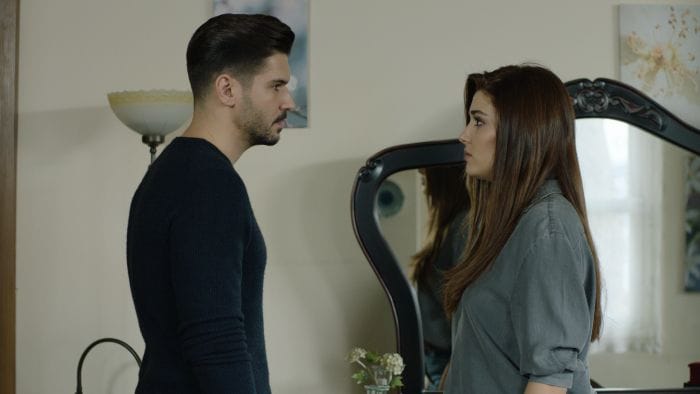 Hande Erçel regresa con 'Perla negra' junto a Tolgahan Sayisman