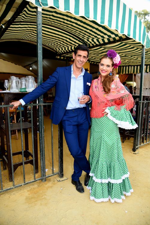 Víctor Janeiro y Beatriz Trapote, en la caseta tomando un fino