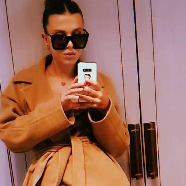 millie bobby brown luce uno de los lentes de sol m s in para primavera verano