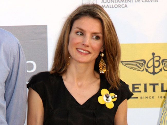 Letizia broche