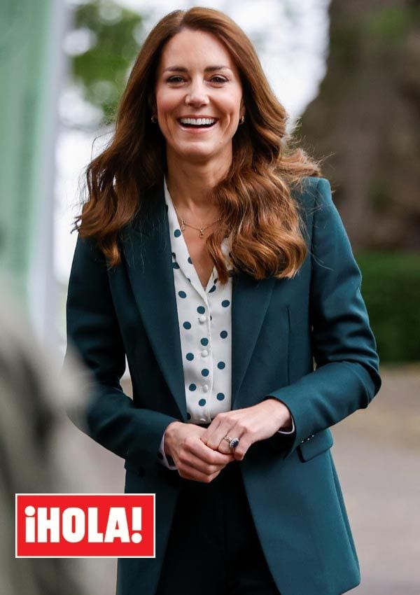 Kate Middleton con traje de chaqueta