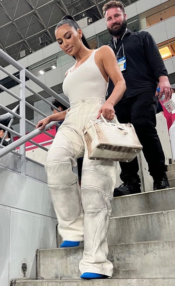 Kim Kardashian con el bolso Hermès Himalaya Birkin 