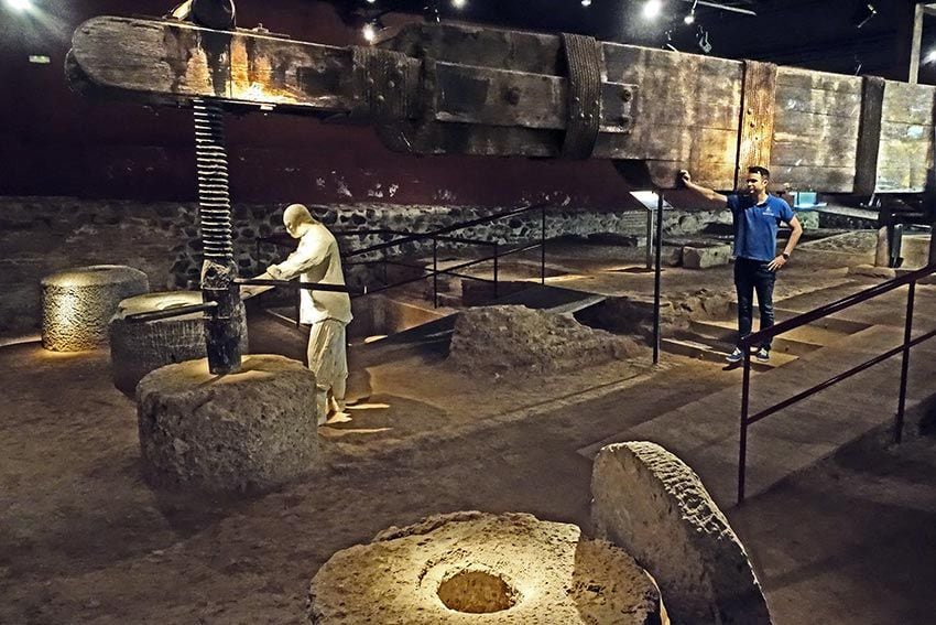 Prensa del Museo Preindustral de la Caña de azúcar de Motril