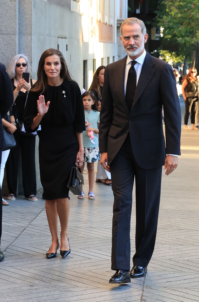 Los reyes Felipe y Letizia en el funeral de Alejandro Fernández de Araoz