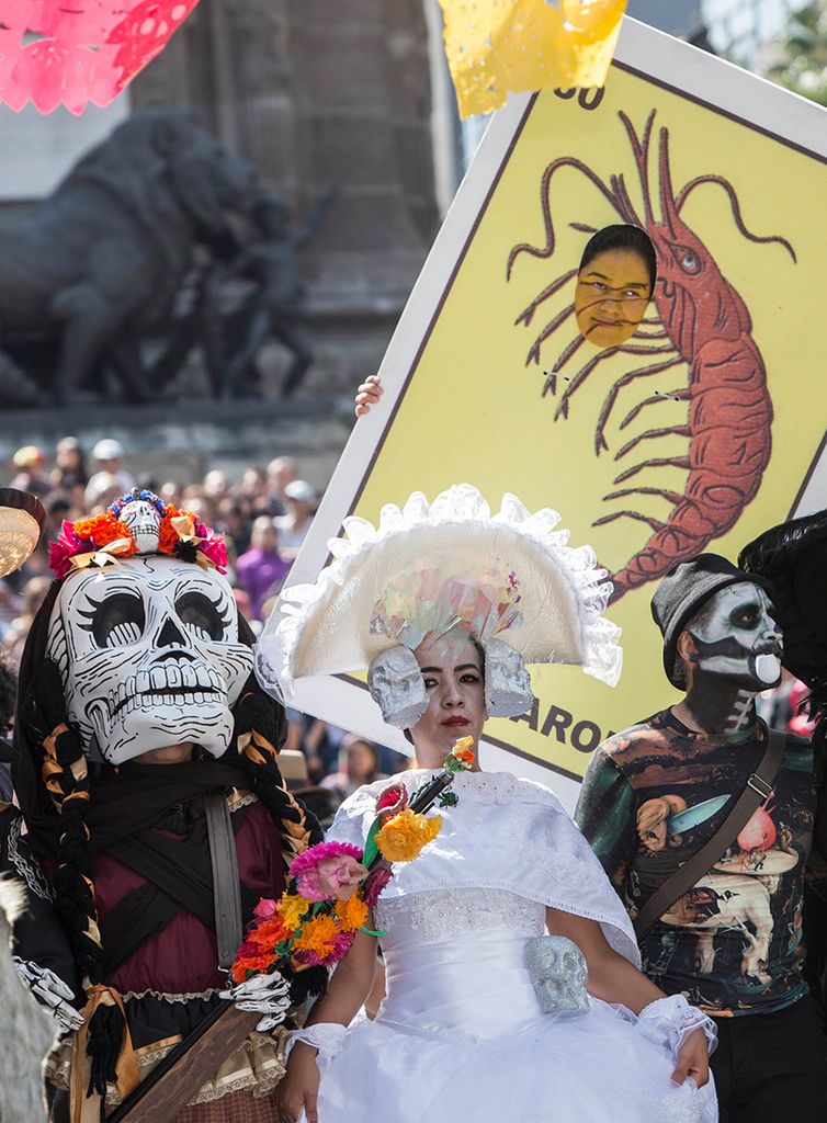 Desfile de los muertos en ciudad de México