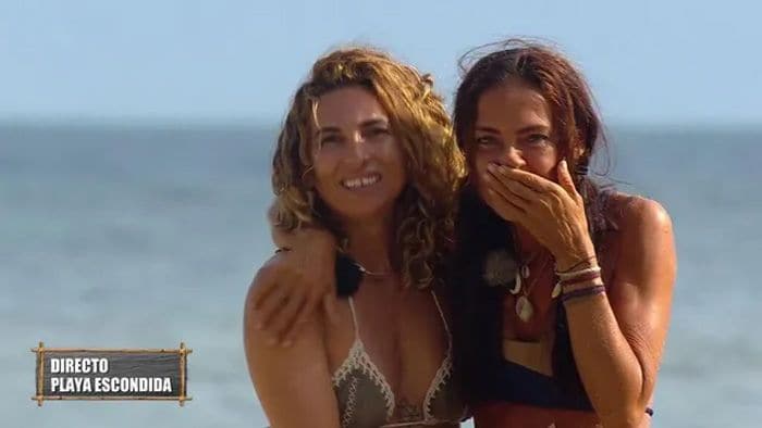 Olga Moreno con su hermana Rosa en 'Supervivientes'