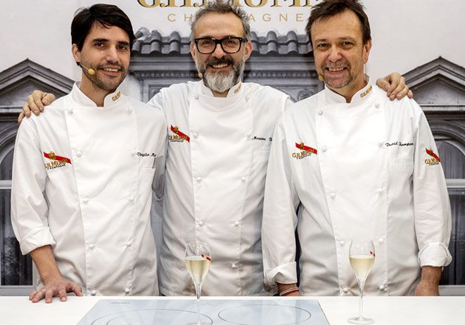 Además de Massimo Bottura, también han participado este año en 'Maison G.H Mumm' otros dos grandes nombres de la cocina internacional: Virgilio Martínez (izquierda), chef del restaurante peruano 'Central', y David Thompson (derecha), chef del restaurante tailandés 'Nahm'.
