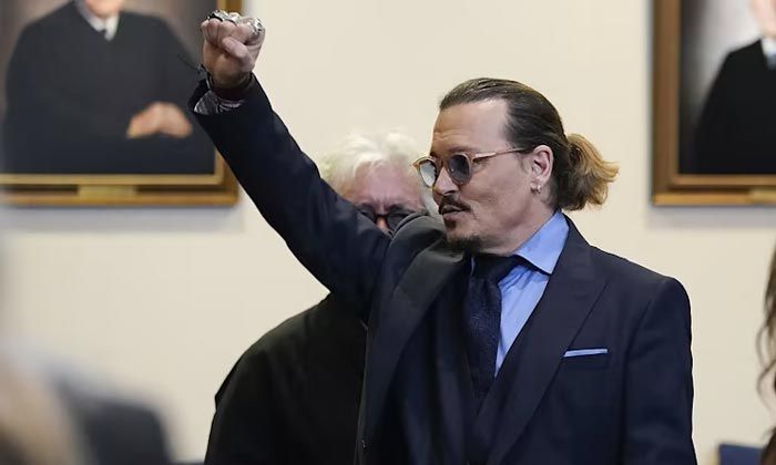 Johnny Depp ha ganado el proceso contra su exmujer