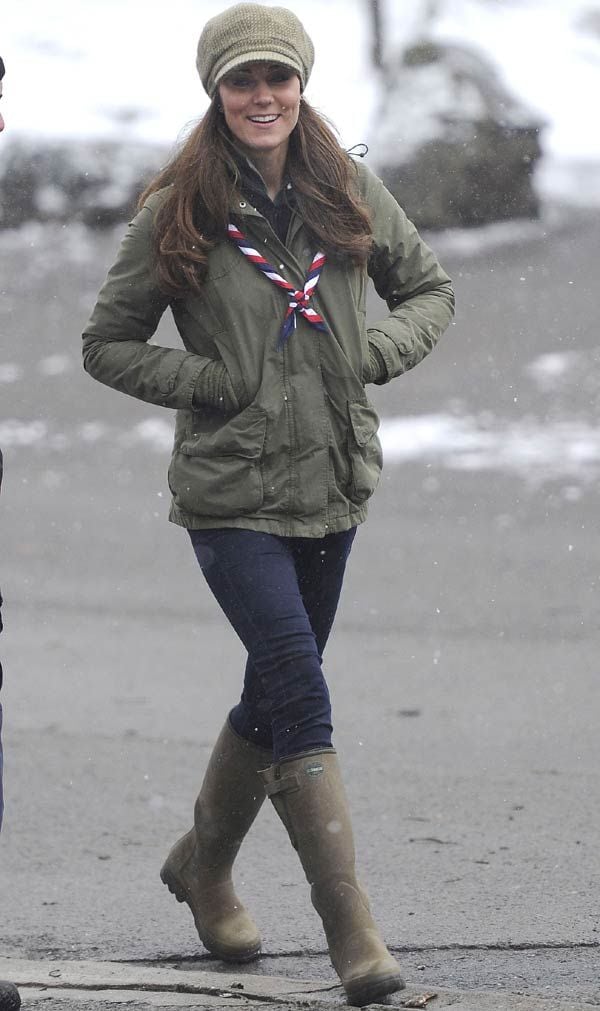 Kate Middleton en vaqueros y botas