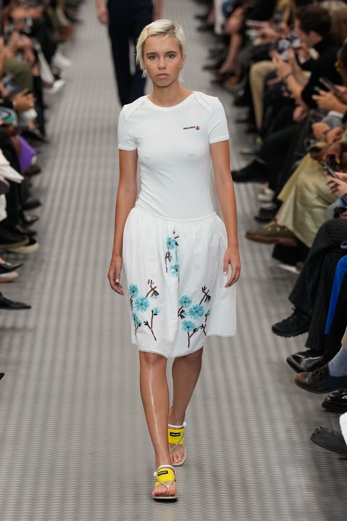 Paris Fashion Week: Miu Miu Primavera/Verano 2025