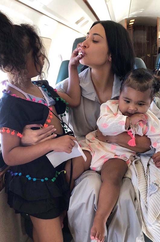 kim kardashian hijos fotos felicidad08