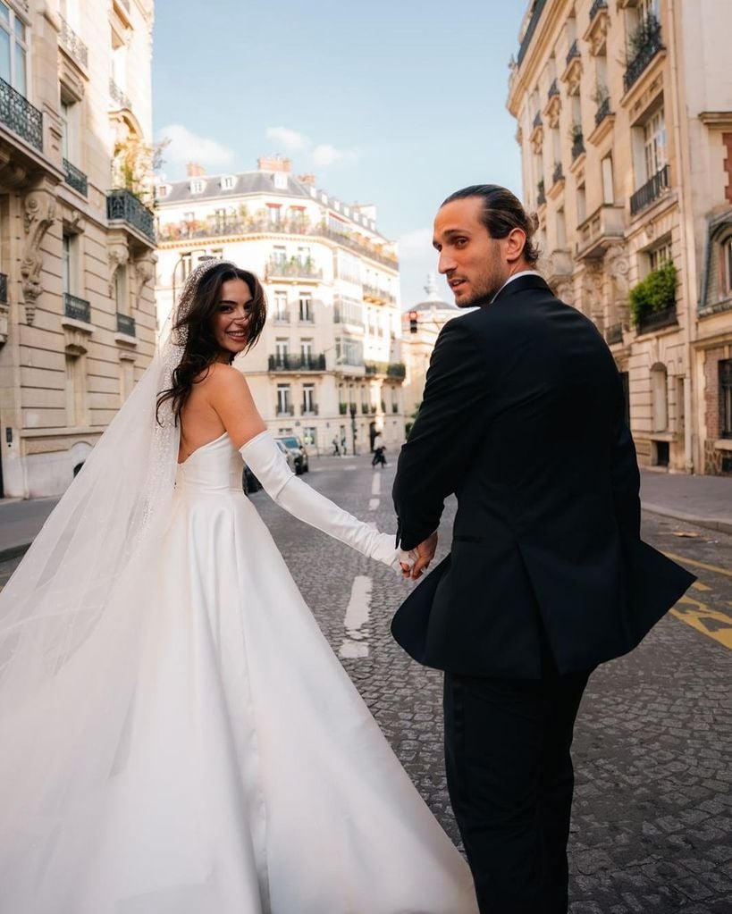 Melisa Aslı Pamuk ('Kara Sevda') se casaba el pasado mes de mayo con el futbolista Yusuf Yazıcı