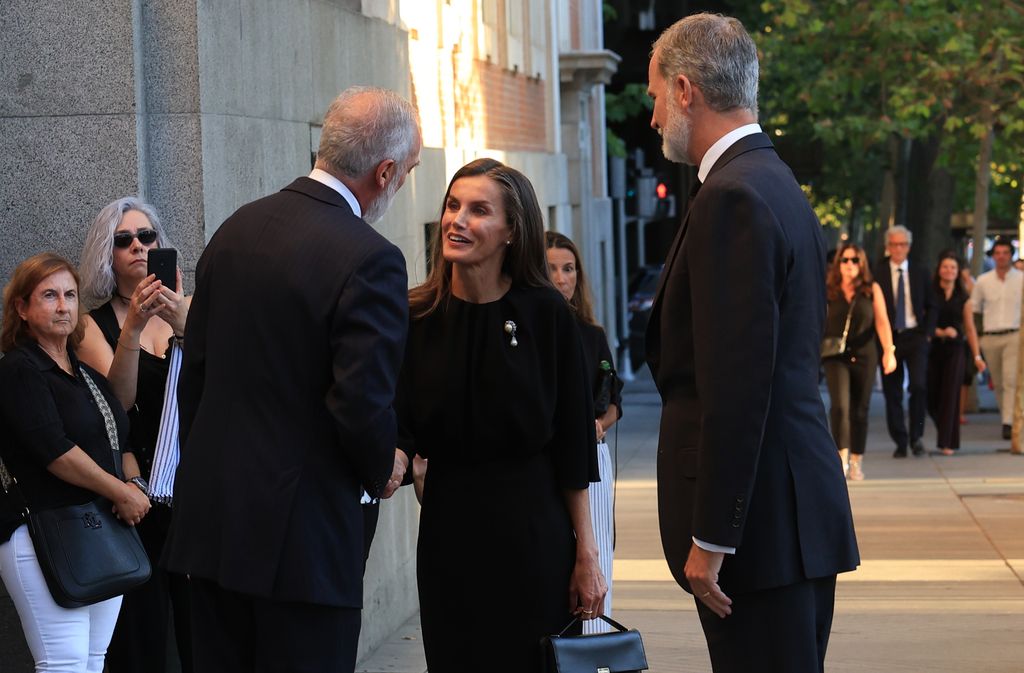 Los reyes Felipe y Letizia en el funeral de Alejandro Fernández de Araoz