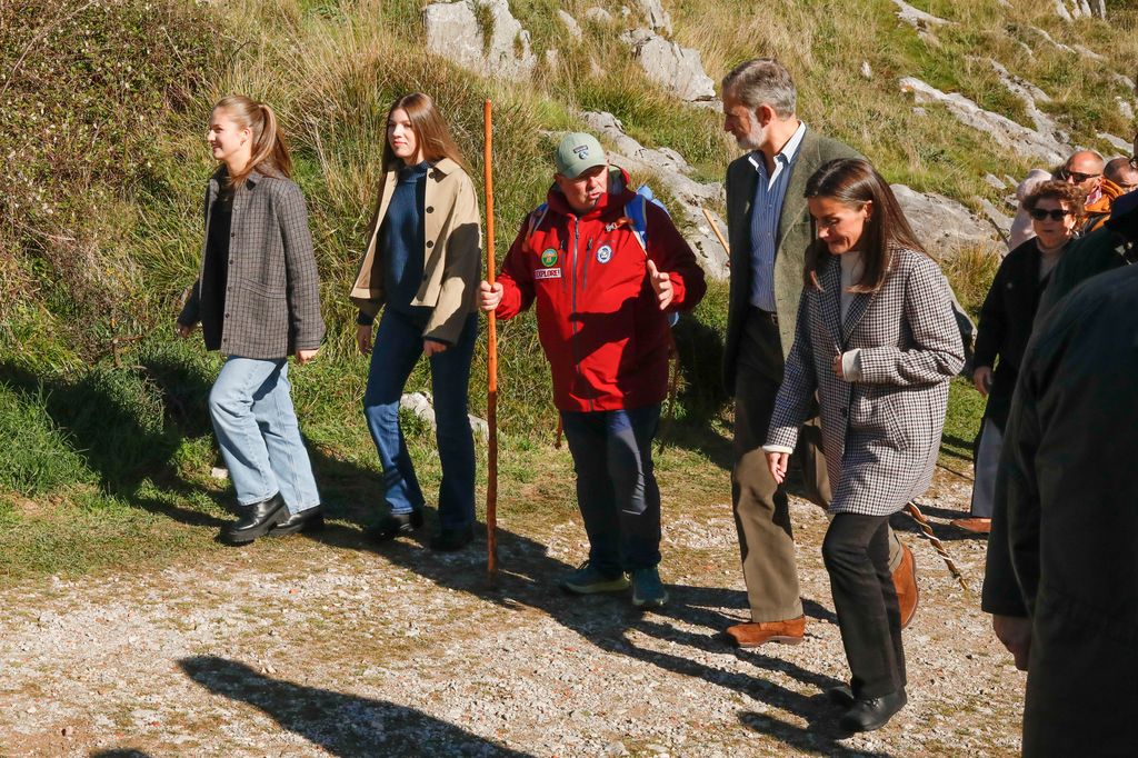 Familia Real paseando por Sotres