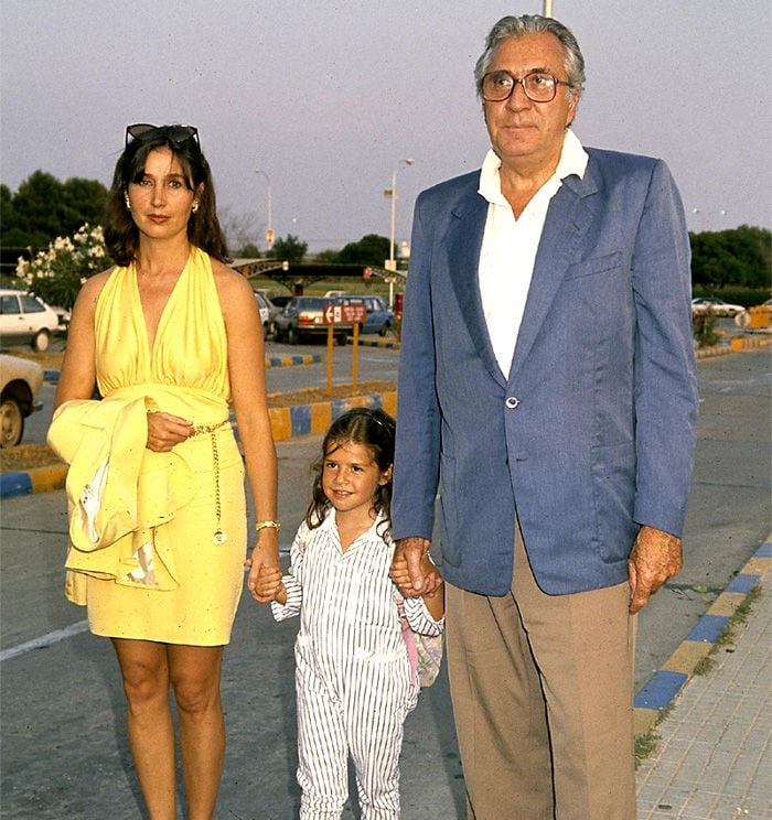 Carmen Martínez-Bordiú y Jean Marie Rossi con su hija