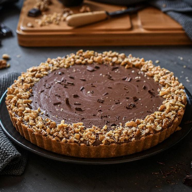 Paso a paso: Tarta de chocolate con base de galletas tipo María