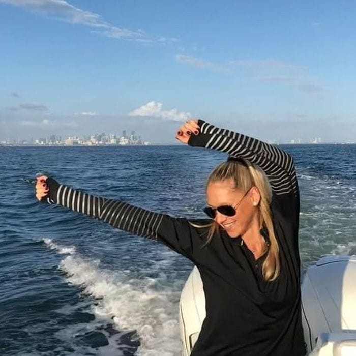 Anna Kournikova bailando 'El baño'