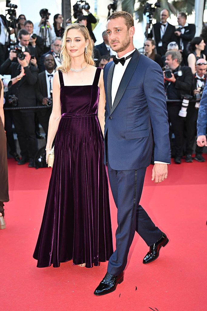 Beatrice Borromeo, sensual y radiante en Cannes con un vestido de terciopelo