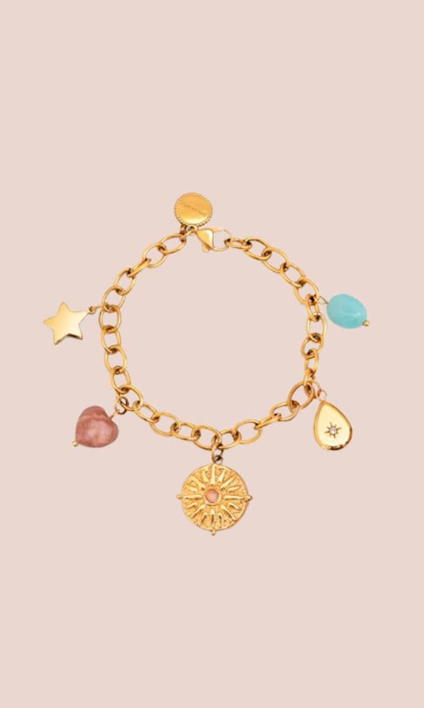 Pulsera 'Multicharms Solei' de acero bañado en oro (29,99 euros)